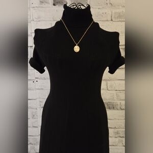 18K Gold Plated Miraculous Virgin Mary Cameo Pendant Necklace